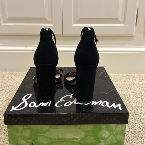 YARO BLOCK HEEL SANDAL Size 8 Sam Edelman Black Velvet - Picture 3 of 7
